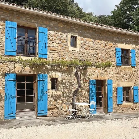 Сasa de vacaciones La Petite Blanchardiere, Avec Piscine